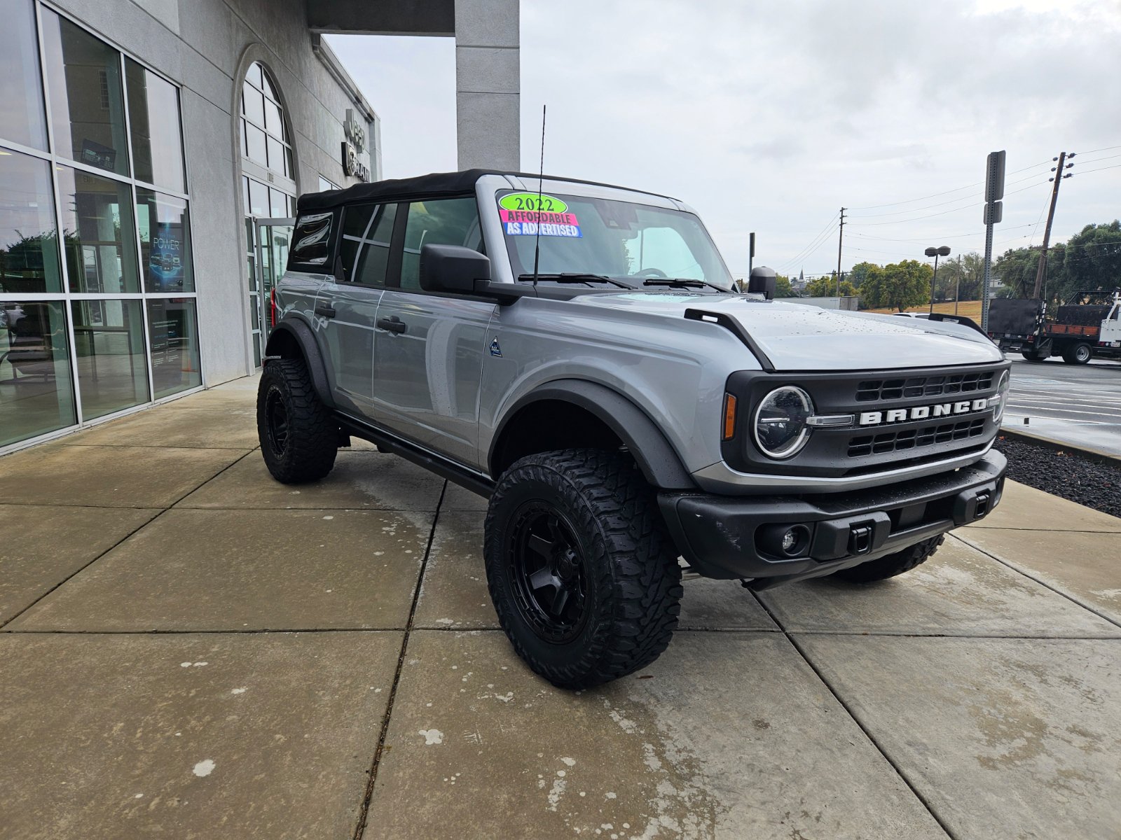 Used 2022 Ford Bronco Black Diamond AWD/4WD image 7