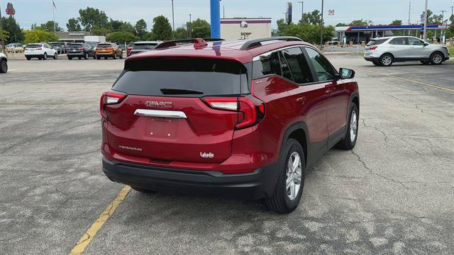 Certified 2023 GMC Terrain SLE w/ Driver Convenience Package FWD image 8