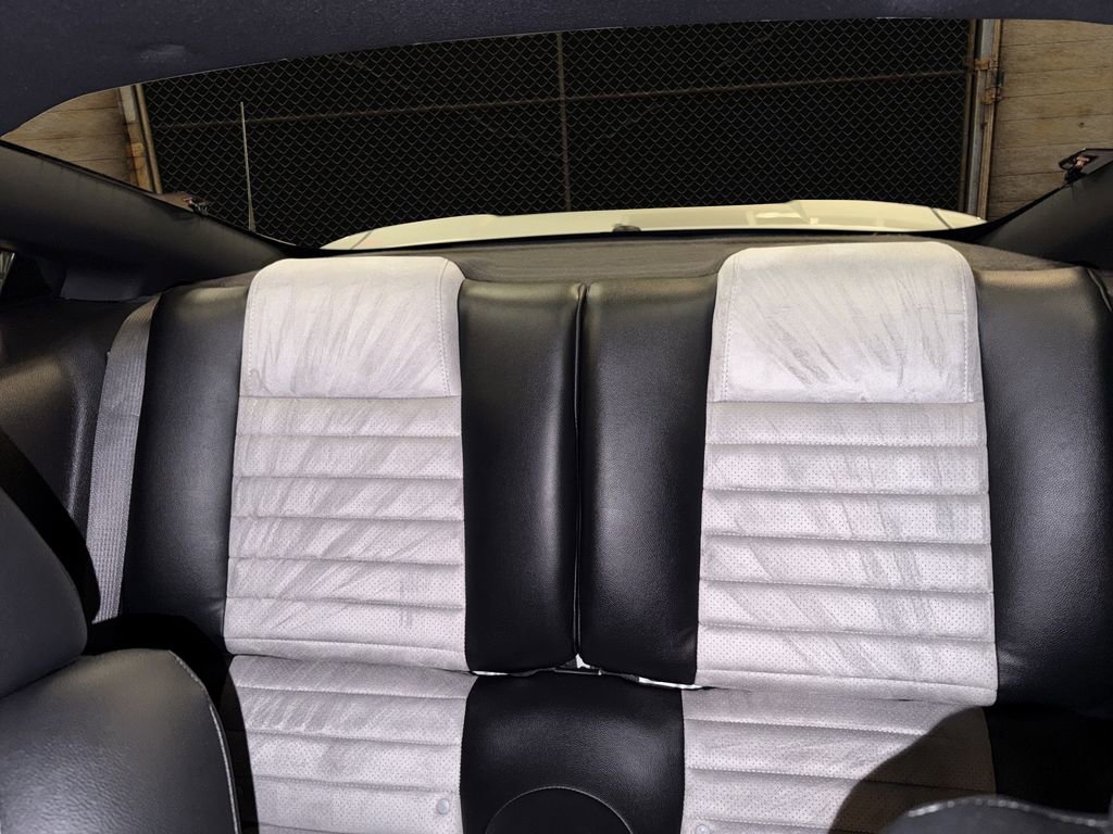Used 2010 Ford Mustang GT Premium RWD image 34