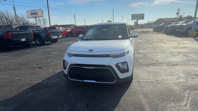 Used 2020 Kia Soul LX image 3