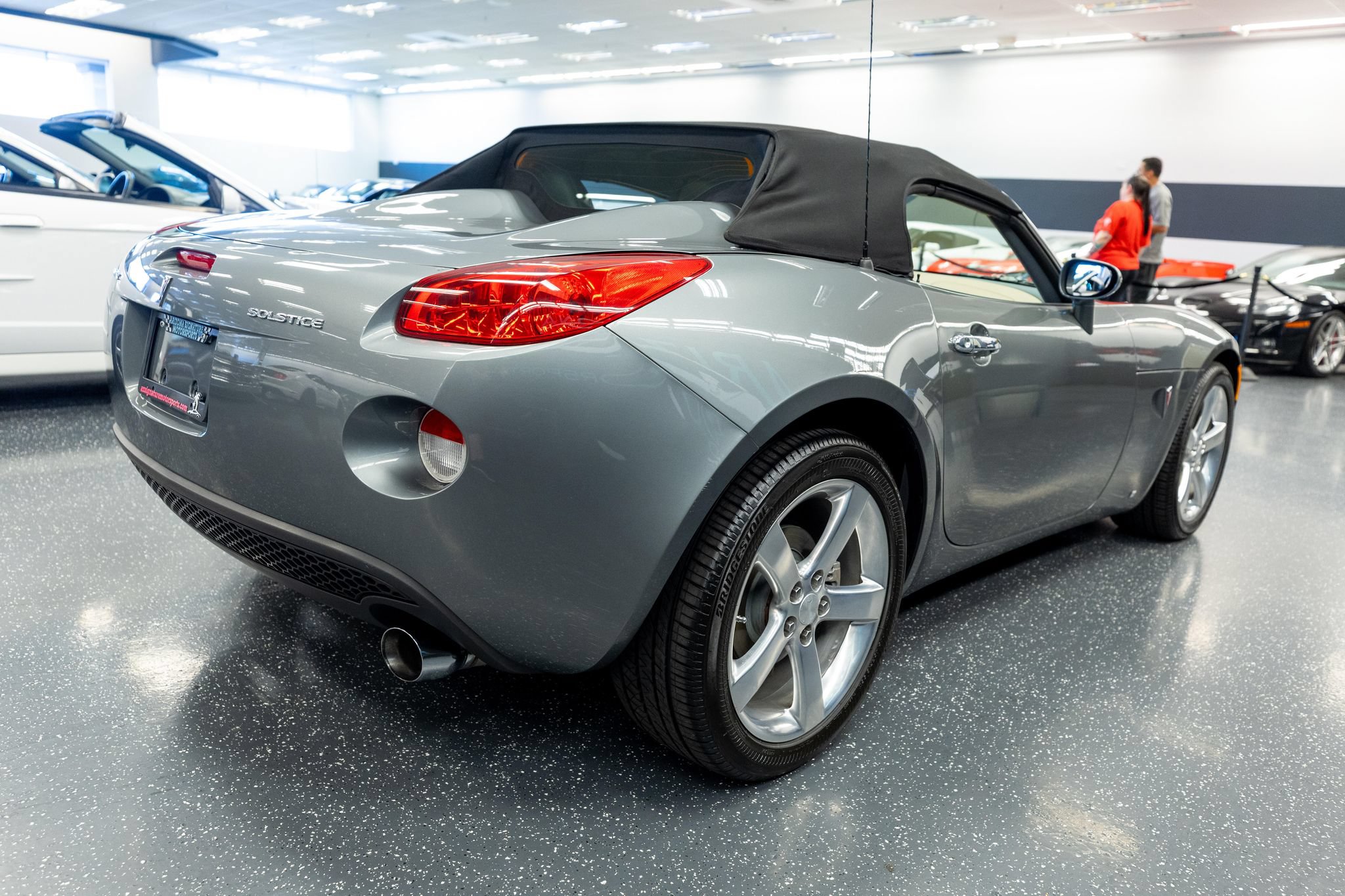 Used 2006 Pontiac Solstice Convertible w/ Premium Package RWD image 5
