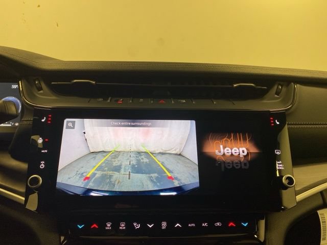New 2026 Jeep Grand Cherokee Limited w/ Limited Altitude Package AWD/4WD image 13