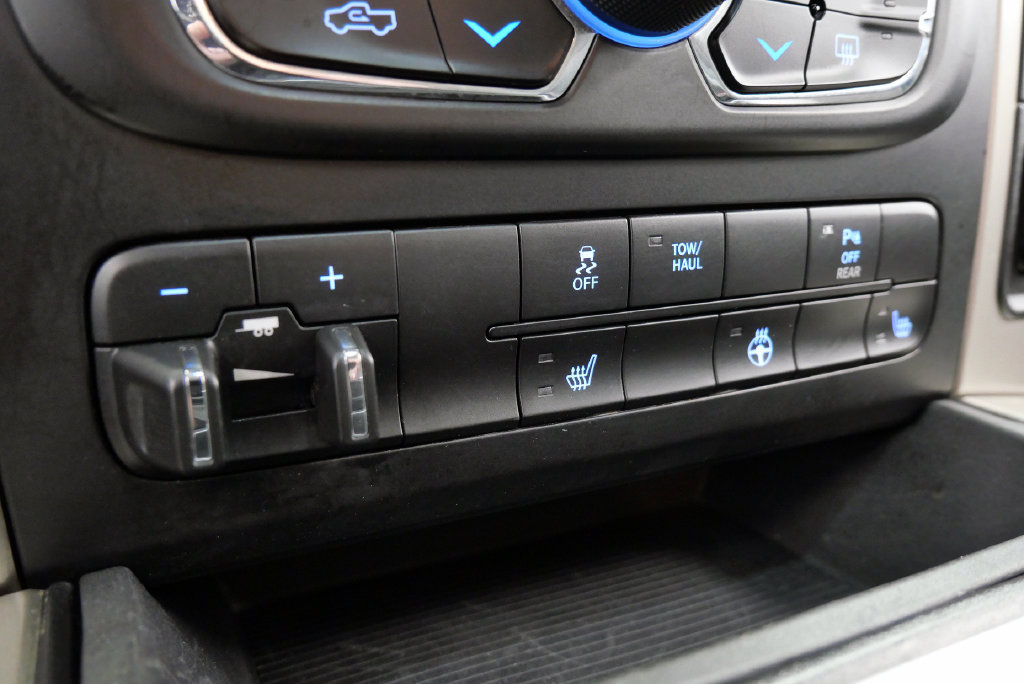 Used 2018 RAM 3500 Big Horn AWD/4WD image 30
