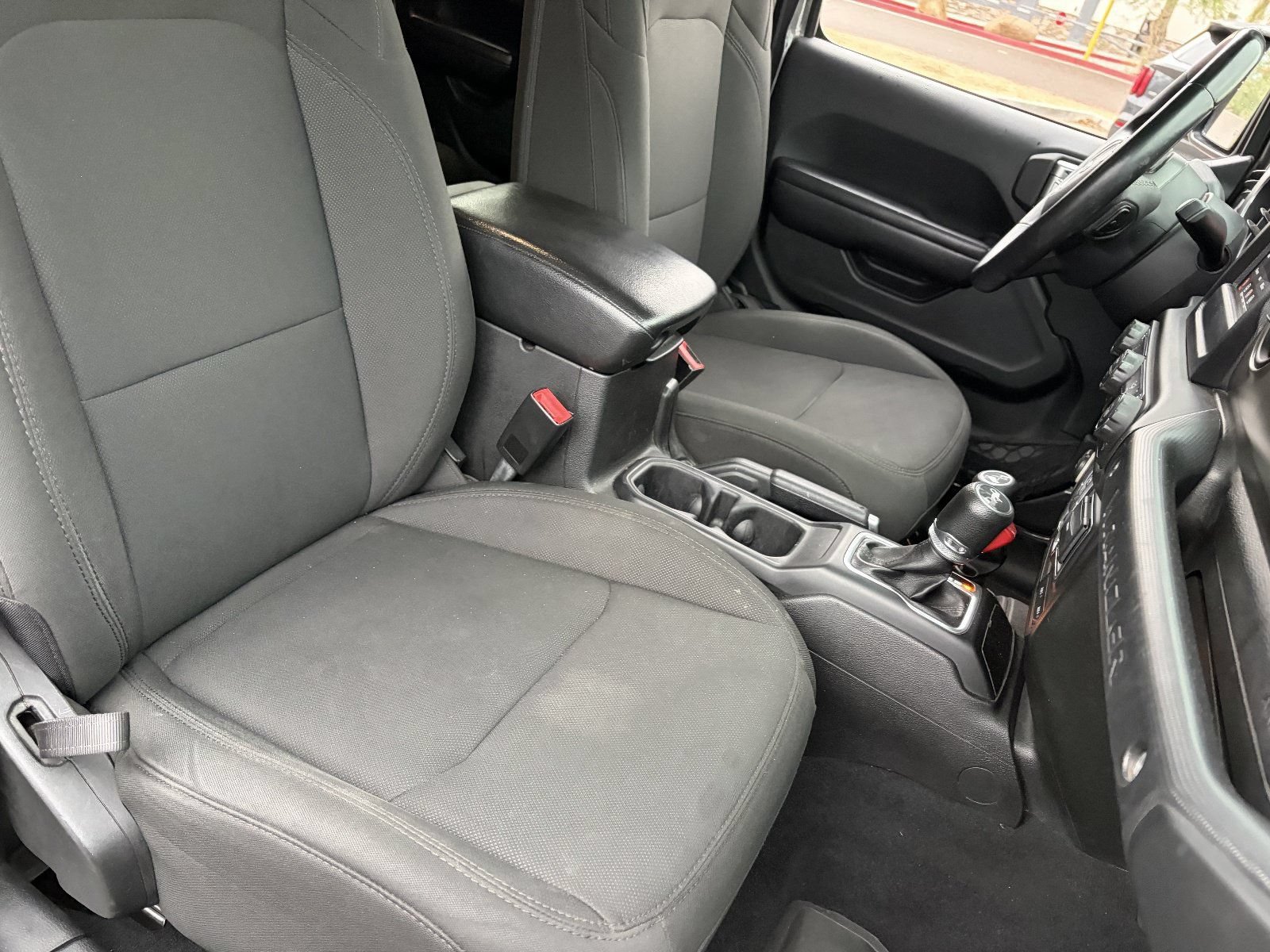 Used 2018 Jeep Wrangler Unlimited Sport S AWD/4WD image 11