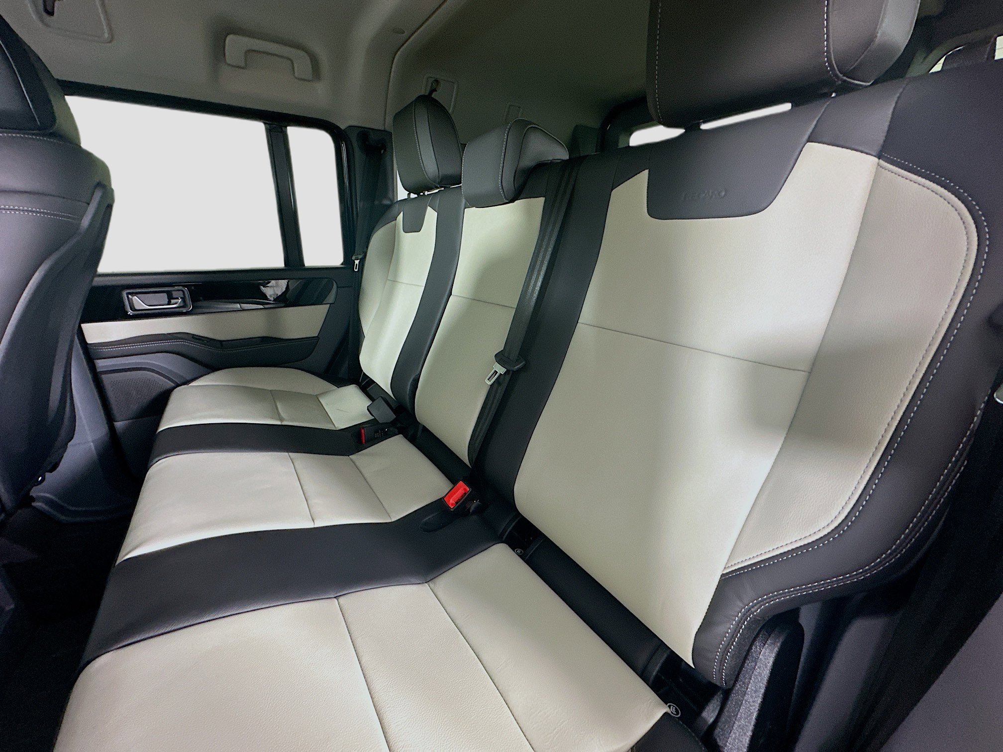 New 2025 INEOS Grenadier Fieldmaster Edition image 37