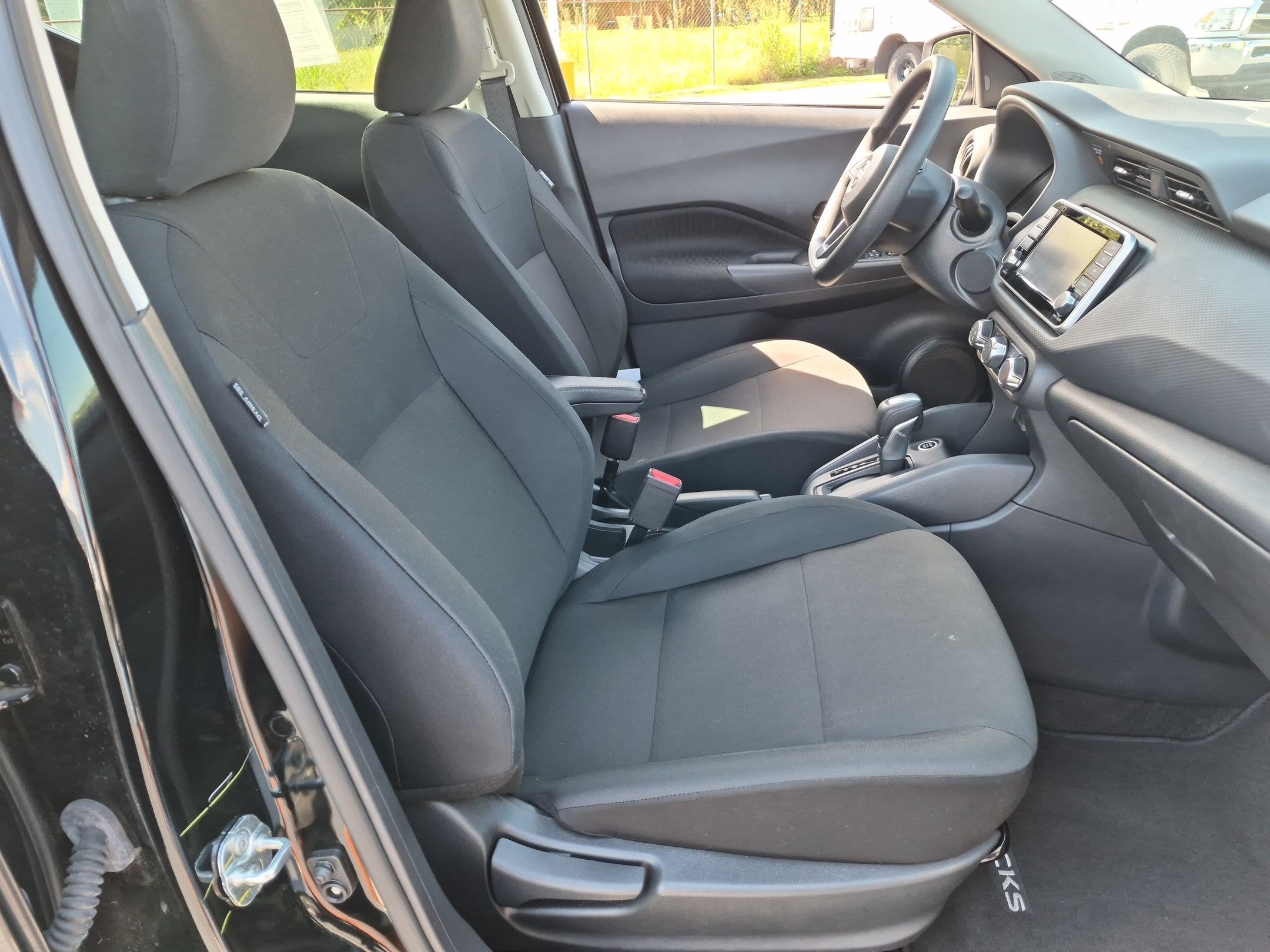 Used 2025 Nissan Kicks Play S FWD image 33