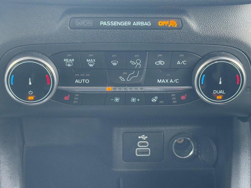 Certified 2025 Ford Escape ST-Line w/ Equipment Group 301A image 22