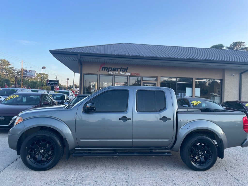Used 2018 Nissan Frontier SV w/ Value Truck Package RWD image 2