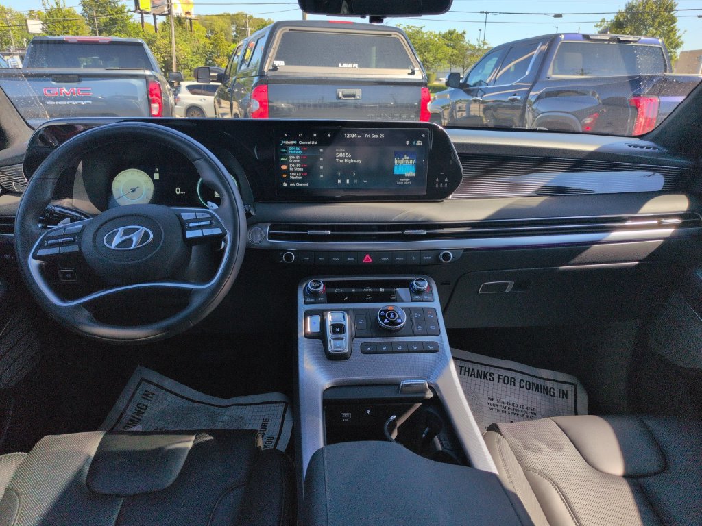 Used 2025 Hyundai Palisade Calligraphy AWD/4WD image 12