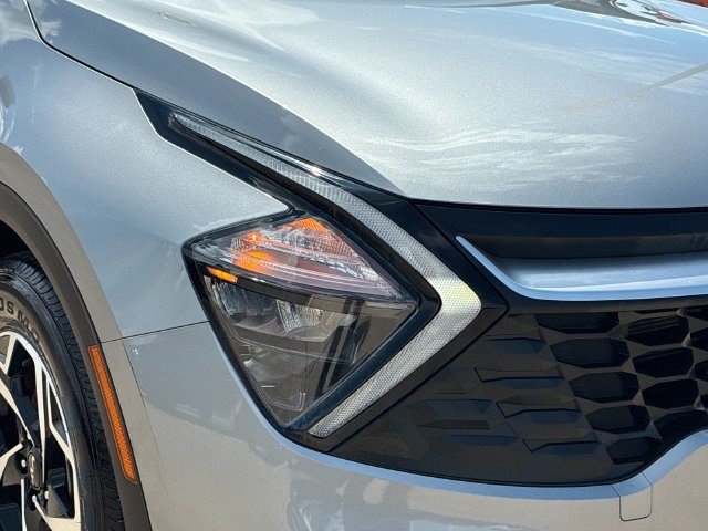 Used 2023 Kia Sportage LX FWD image 26