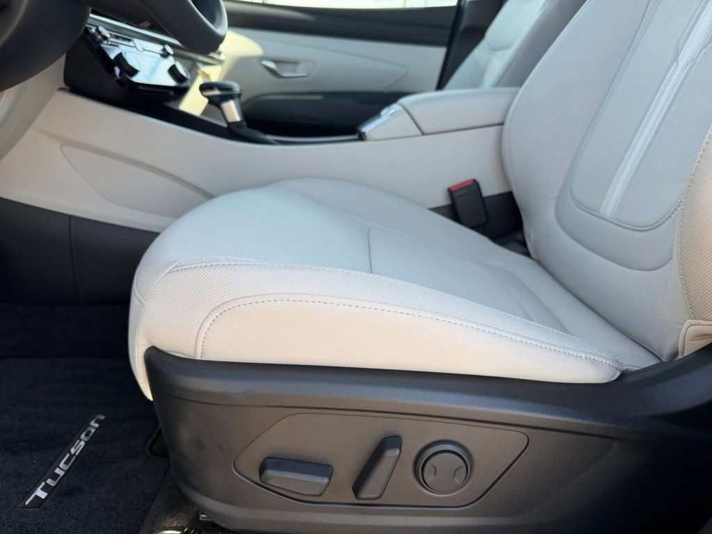 New 2026 Hyundai Tucson SEL FWD image 11
