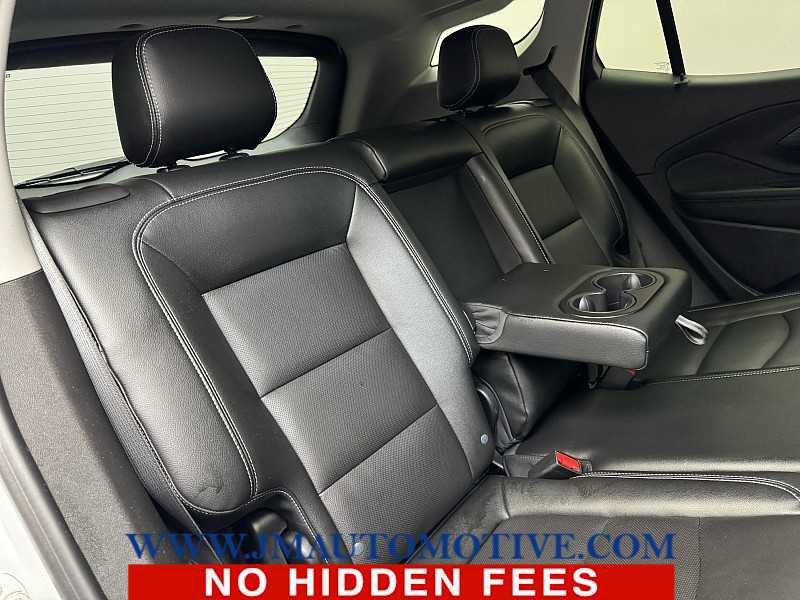 Used 2024 GMC Terrain SLT AWD/4WD image 18