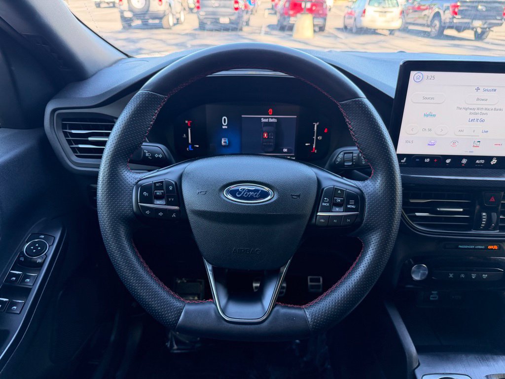 Certified 2023 Ford Escape ST-Line w/ Tech Pack #1 AWD/4WD image 16