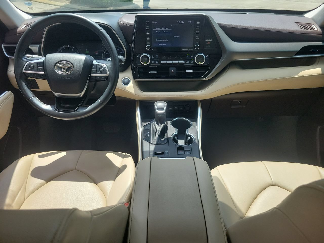 Used 2021 Toyota Highlander XLE FWD image 13