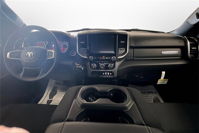 New 2025 RAM 1500 4x4 Crew Cab image 5