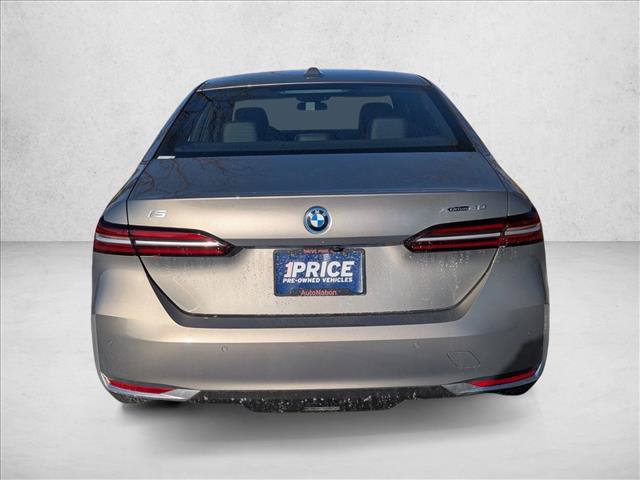 Certified 2025 BMW i5 xDrive40 w/ Premium Package AWD/4WD image 7