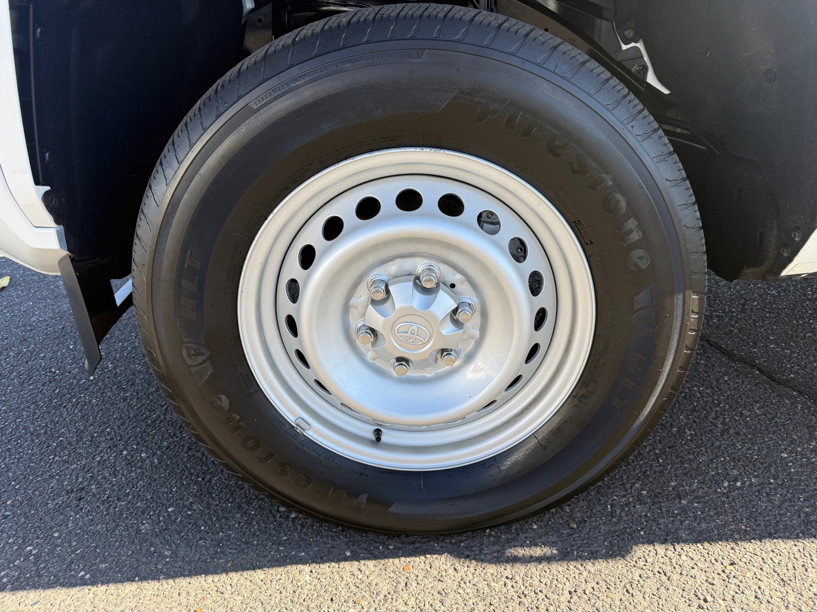 Used 2024 Toyota Tacoma SR RWD image 9