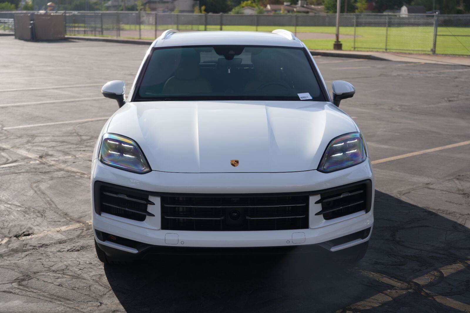 Used 2024 Porsche Cayenne AWD/4WD image 7