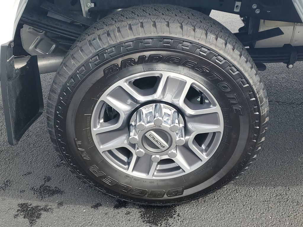 Used 2025 Ford F350 XLT w/ FX4 Off-Road Package AWD/4WD image 5