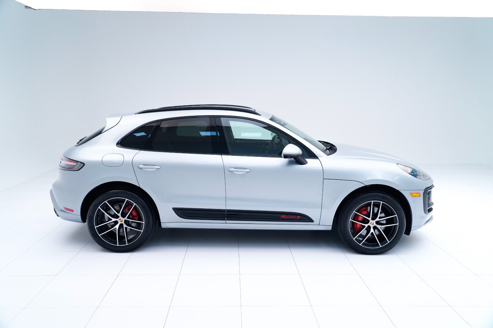 New 2026 Porsche Macan S image 8