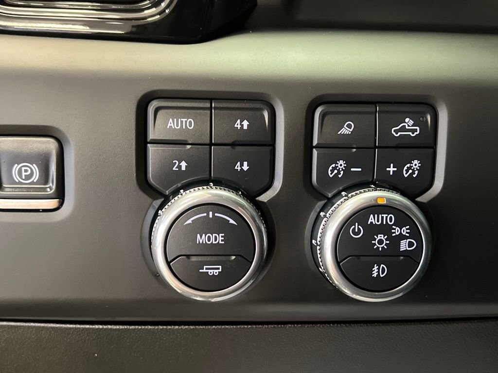 Used 2026 GMC Sierra 1500 AT4 w/ AT4 Premium Package AWD/4WD image 29