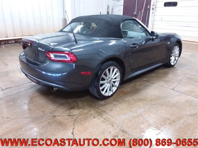 Used 2017 FIAT 124 Spider Lusso RWD image 4