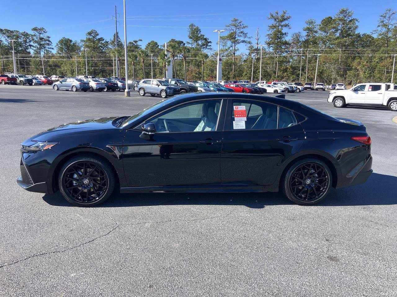 New 2026 Toyota Camry SE image 2