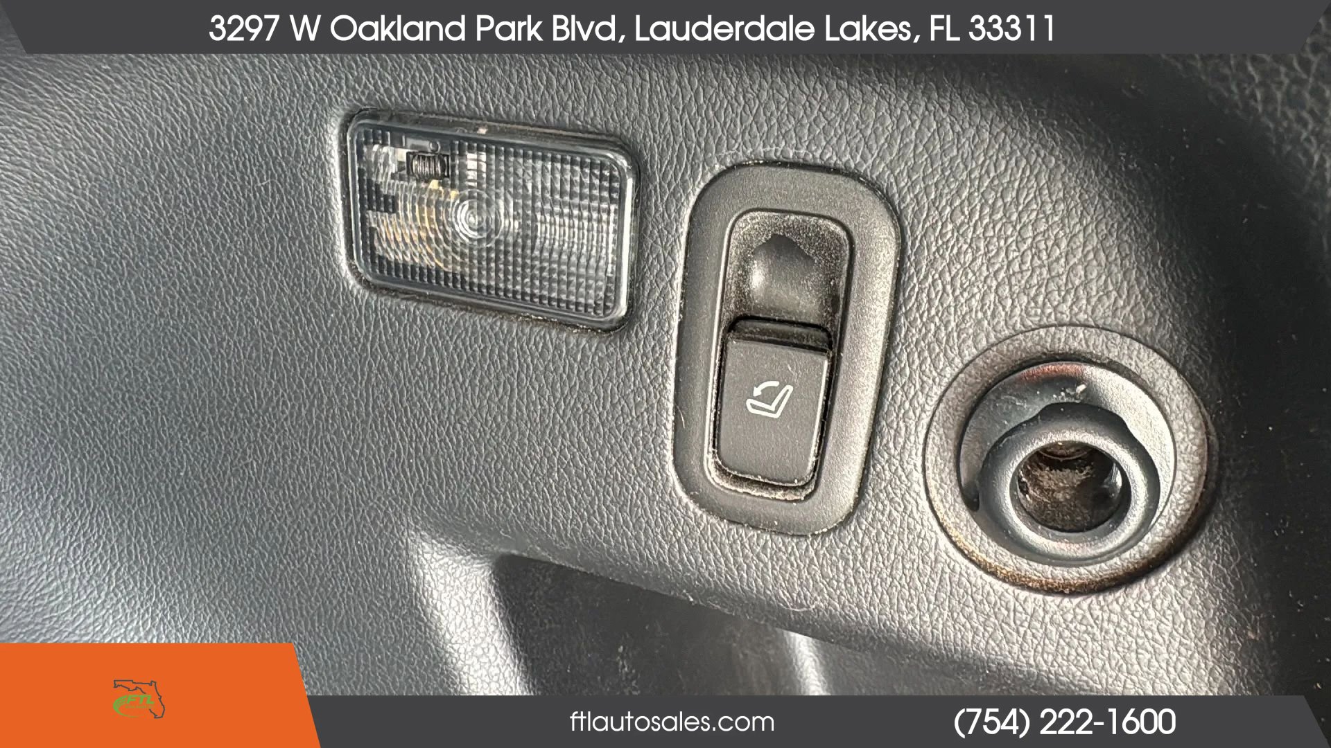 Used 2015 Subaru Forester 2.5i Touring w/ Eyesight & Navigation System AWD/4WD image 50