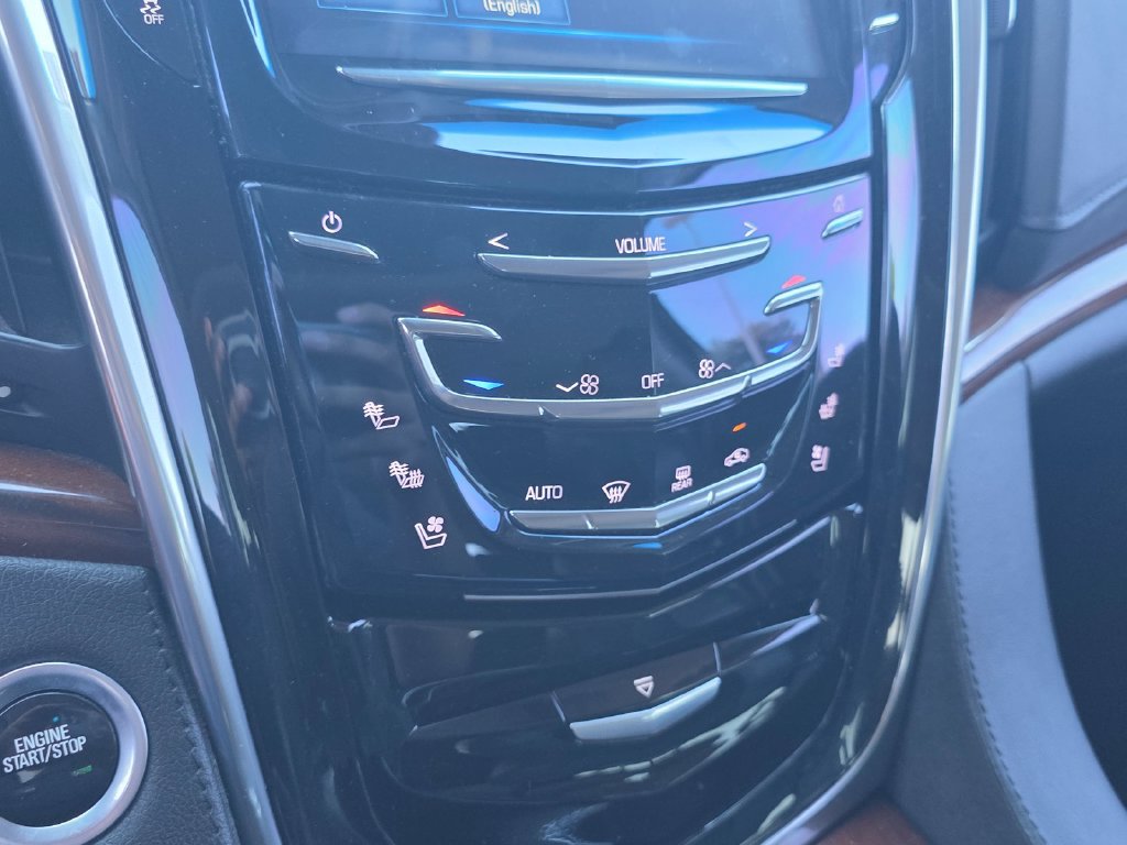 Used 2020 Cadillac Escalade Luxury RWD image 28