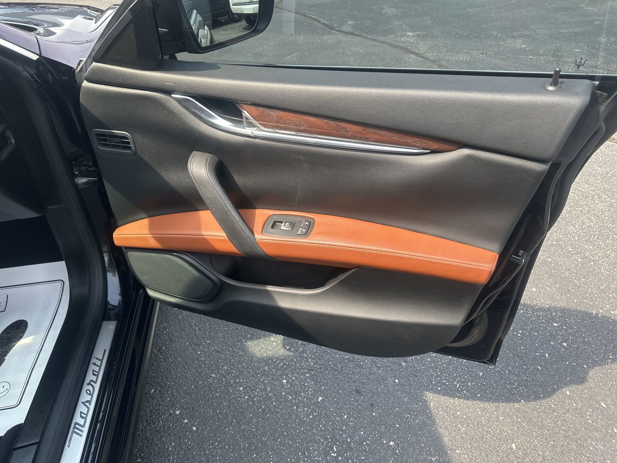 Used 2017 Maserati Ghibli S image 9