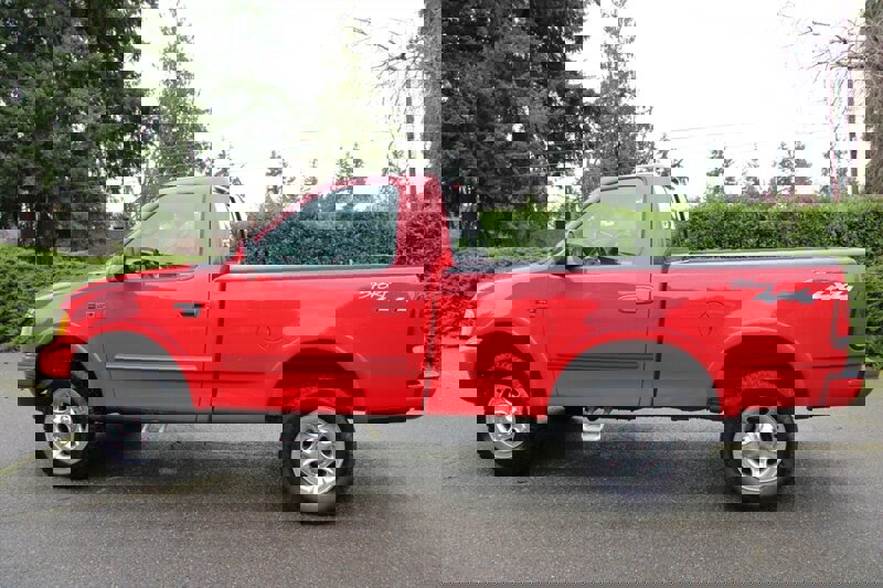 Used 2001 Ford F150 XLT image 11