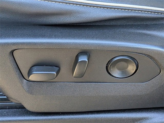 Used 2023 GMC Yukon SLT image 21