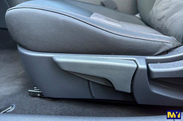 Used 2025 Nissan Sentra SR FWD image 13