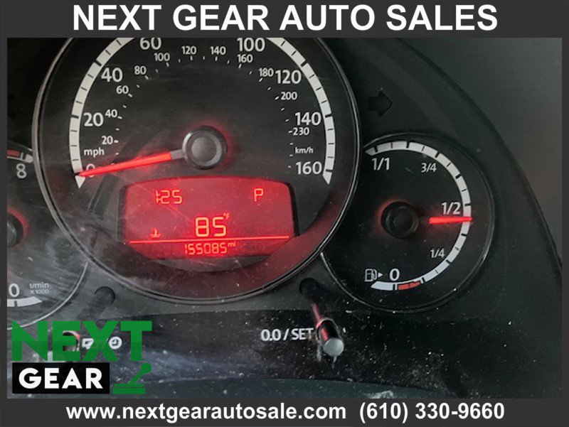 Used 2013 Volkswagen Beetle 2.5 image 11