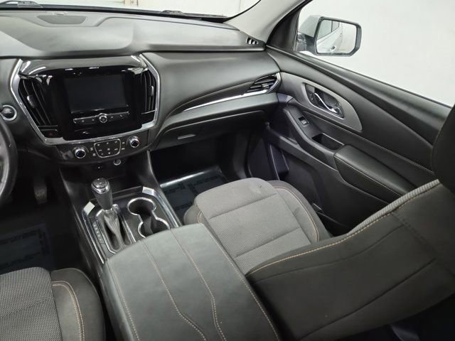 Used 2018 Chevrolet Traverse LT image 12