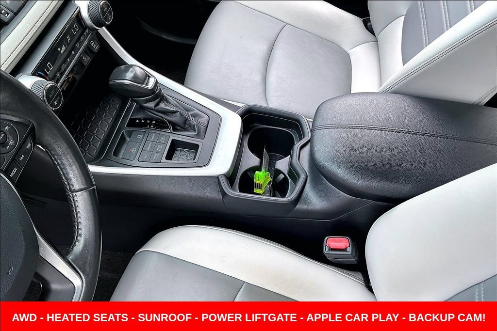 Used 2020 Toyota RAV4 XLE Premium AWD/4WD image 18