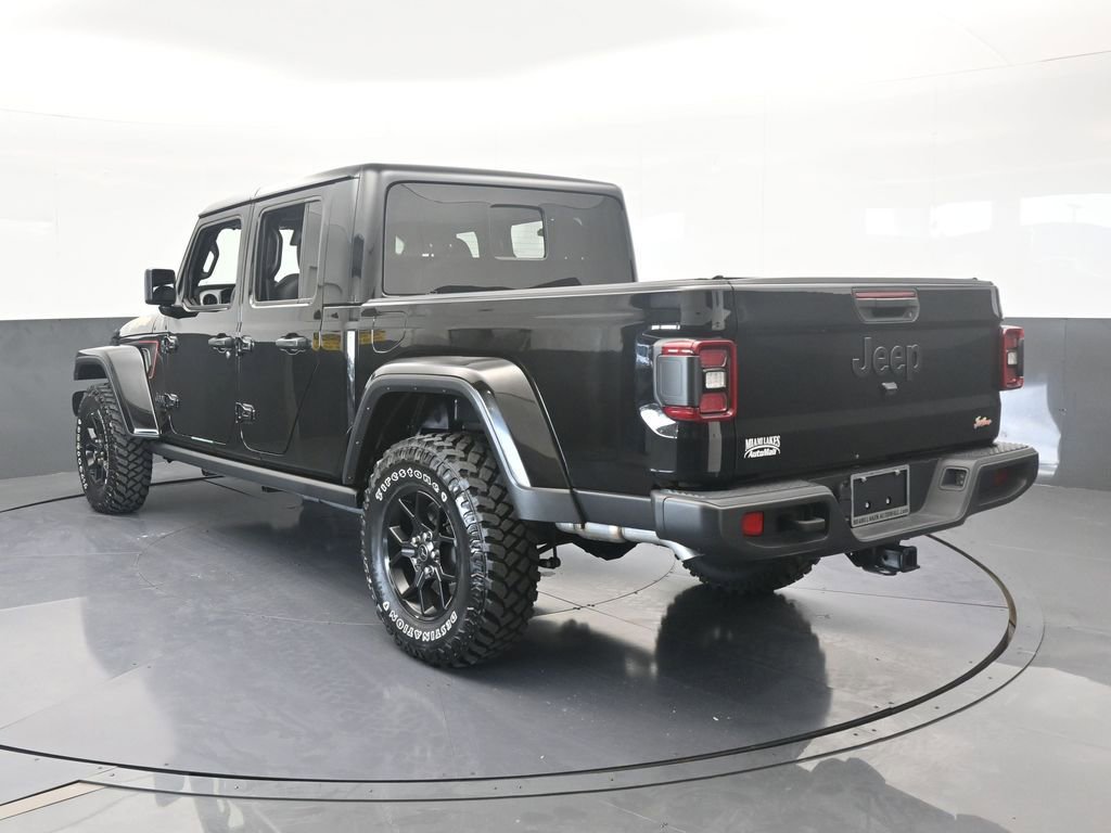 Used 2024 Jeep Gladiator Sport image 4