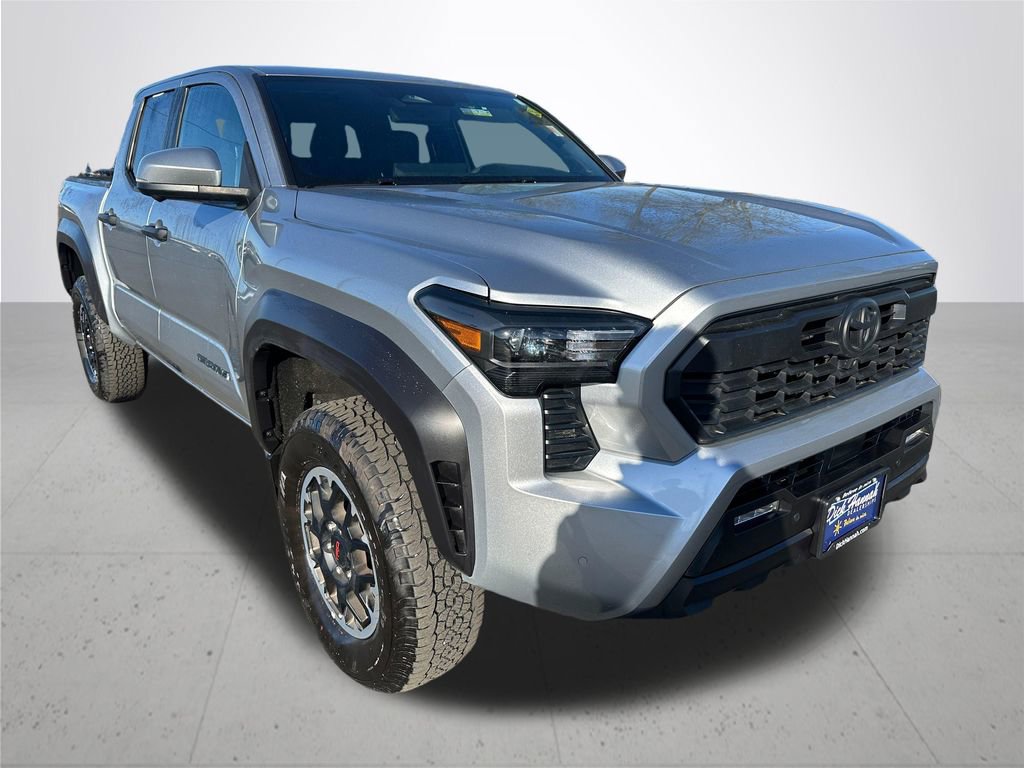 Certified 2024 Toyota Tacoma TRD Off-Road w/ TRD Off Road Premium Package AWD/4WD image 6