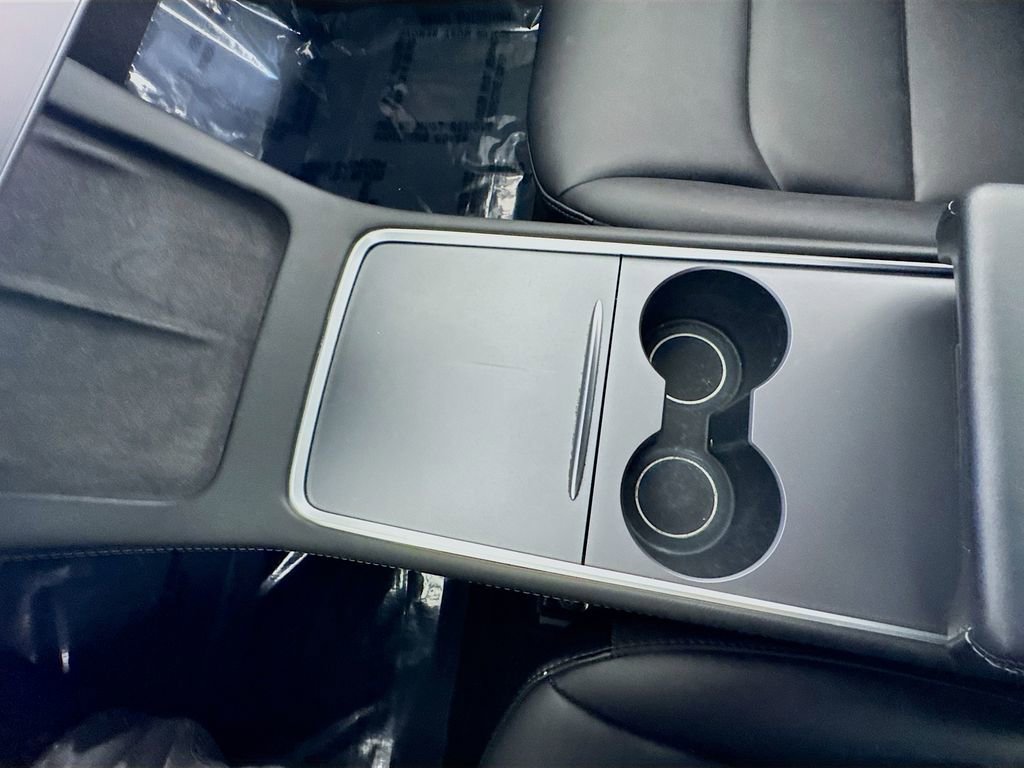 Used 2023 Tesla Model 3 Standard Range image 17