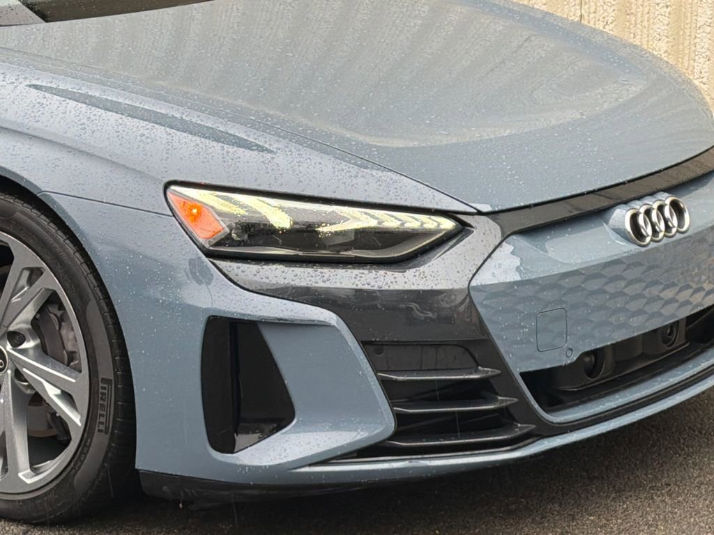 Used 2023 Audi e-tron GT Premium Plus image 6