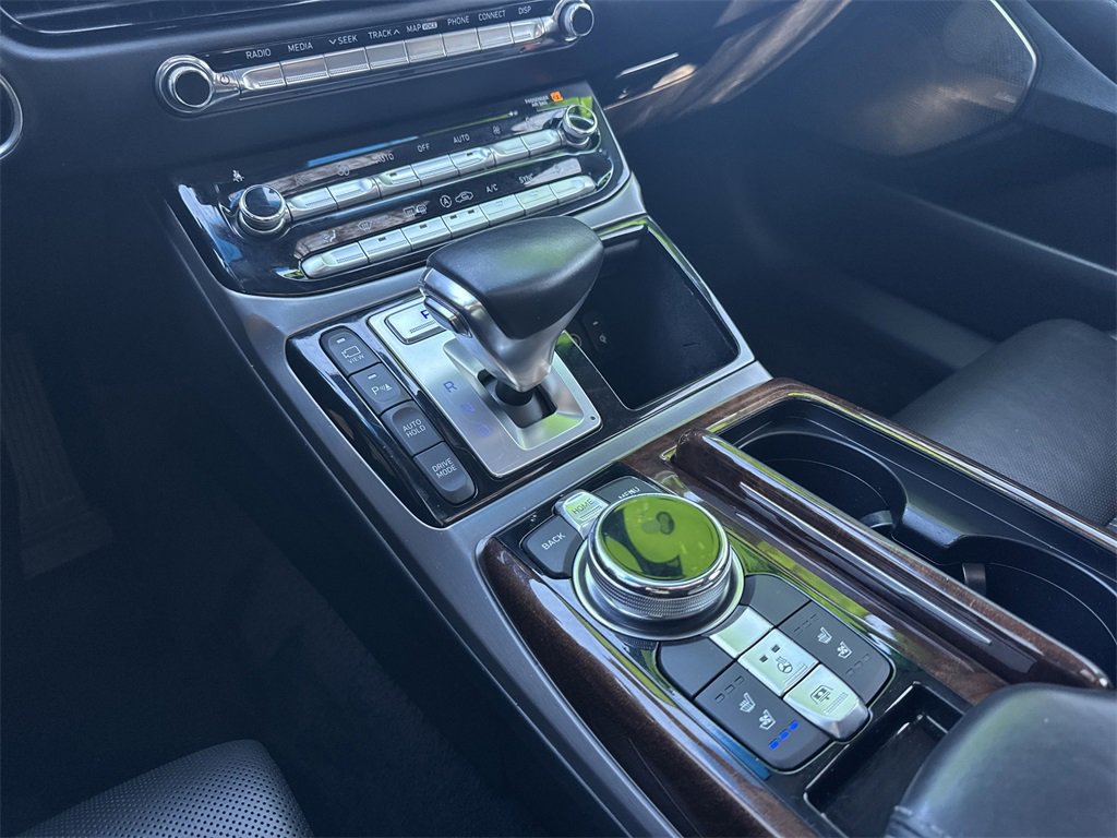 Used 2019 Genesis G90 3.3T Premium image 33