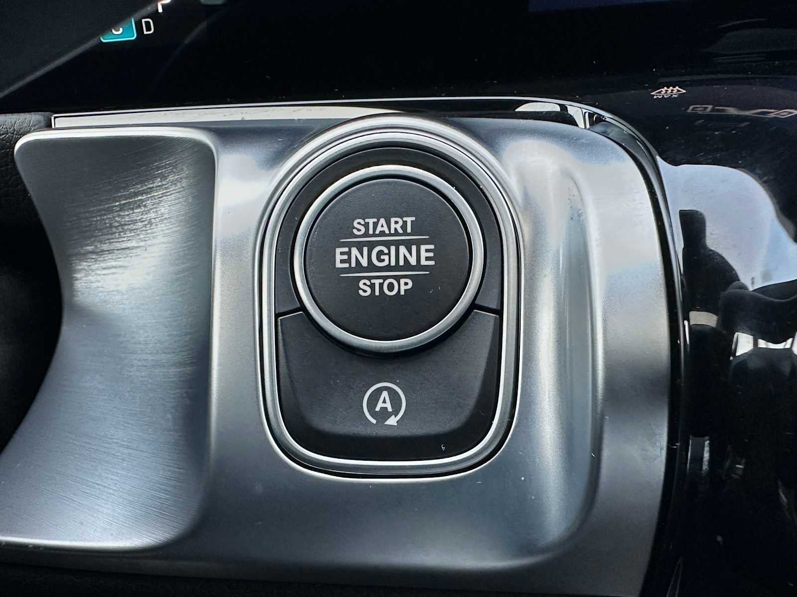Used 2026 Mercedes-Benz GLB 250 4MATIC image 37