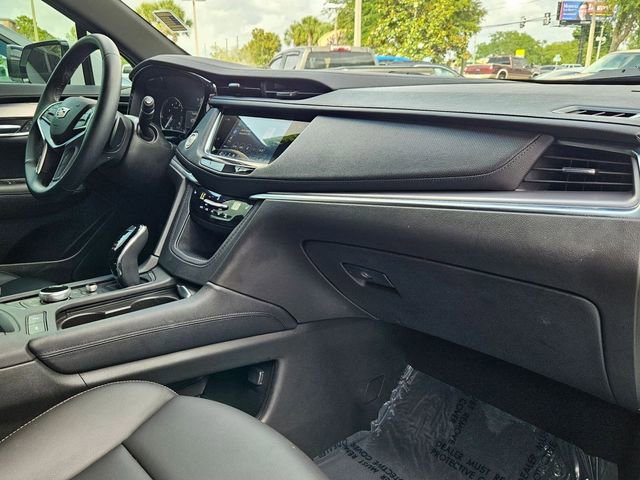 Used 2024 Cadillac XT5 Luxury FWD image 28