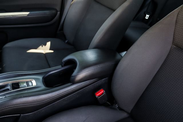 Used 2020 Honda HR-V LX image 40