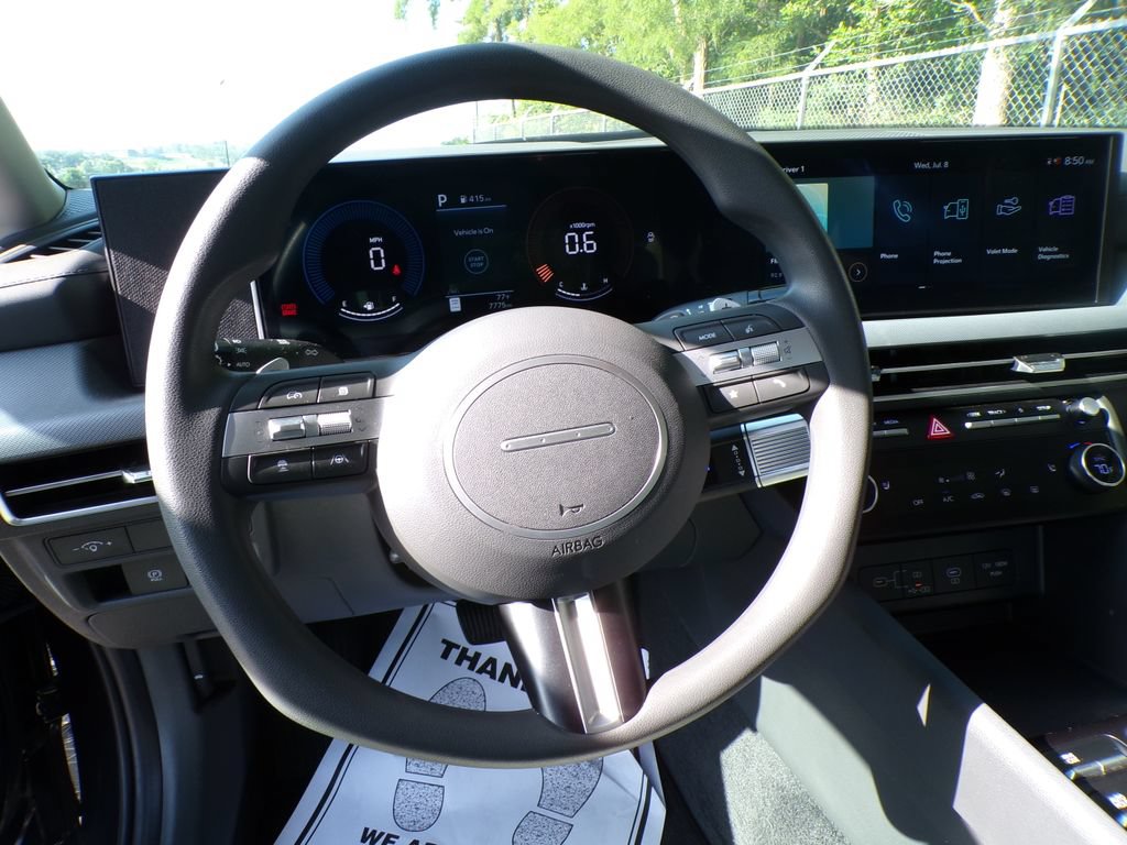 Used 2025 Hyundai Sonata SEL AWD/4WD image 12