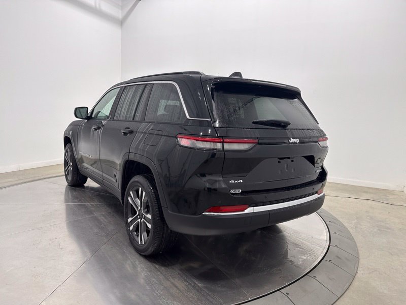 New 2027 Jeep Grand Cherokee Laredo X AWD/4WD image 5