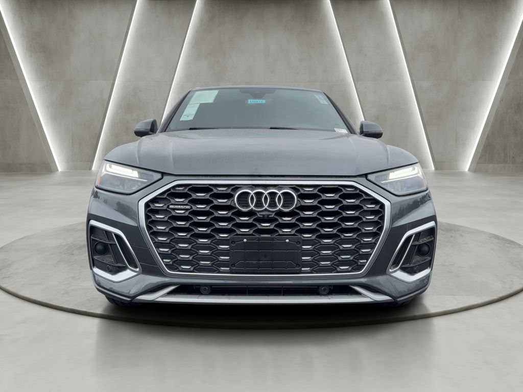 Used 2021 Audi Q5 2.0T Premium Plus w/ Premium Plus Package AWD/4WD image 2