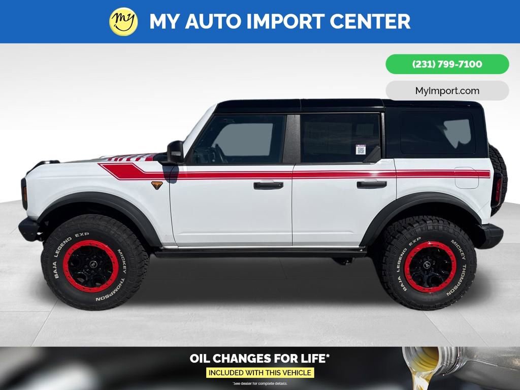 Used 2025 Ford Bronco Badlands AWD/4WD image 4