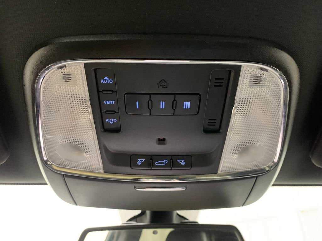 Used 2014 Jeep Grand Cherokee Limited image 26