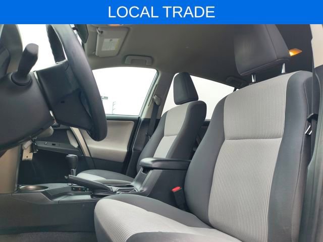 Used 2015 Toyota RAV4 LE image 2